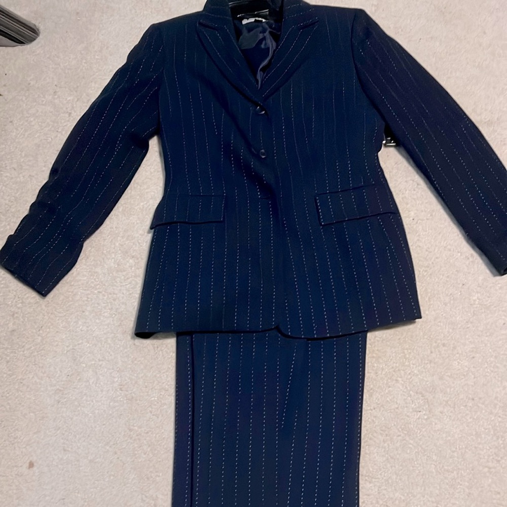 Pants suits (3 sets)